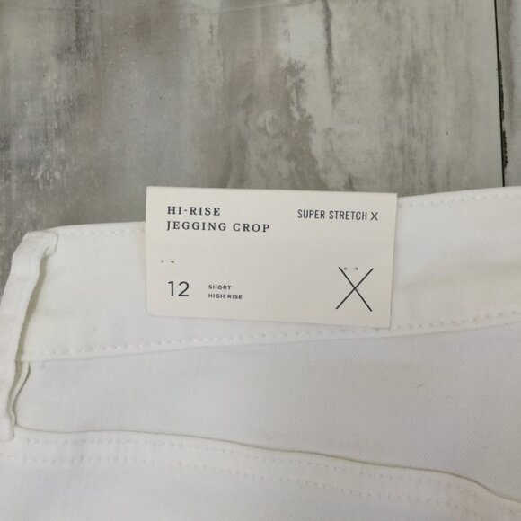 NWT American Eagle Super Stretch X Distressed Hi-Rise Jegging Crop Jean 12s - Picture 10 of 12